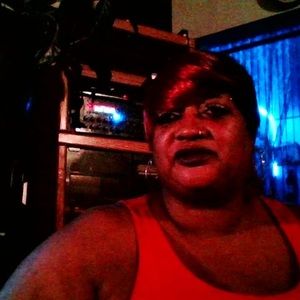 Meet your Posher, Yolanda